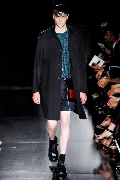 Look 9